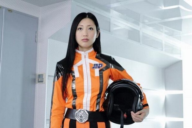 Earth Defense Widow – trailer, foto e poster della commedia giapponese con Kaiju