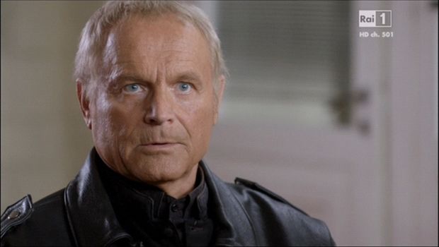 Don Matteo, Terence Hill: “Non accetto altri ruoli per proteggere il personaggio. Disponibile alla decima stagione”