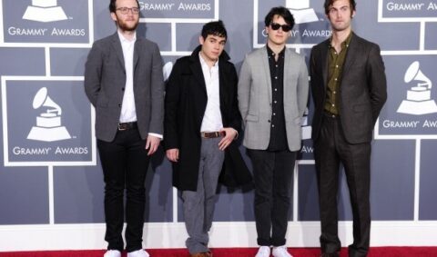Vampire Weekend incidono la cover di ‘Con te Partirò’ di Andrea Bocelli