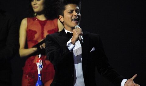 I migliori under 30 secondo Forbes: Bruno Mars, One Direction e Miley Cyrus in lista