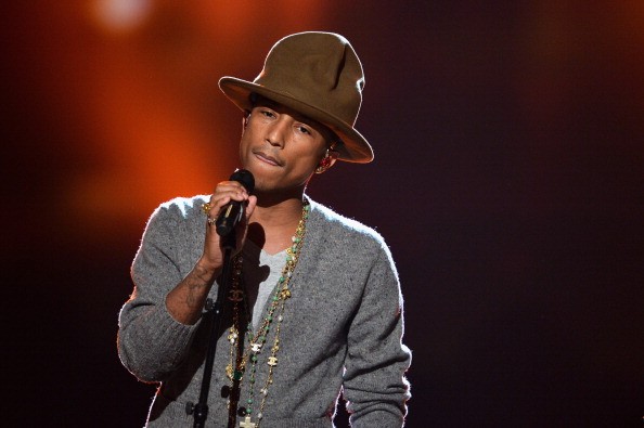 Grammy Awards 2014, Pharrell Williams e il suo cappello, l’ironia su Twitter