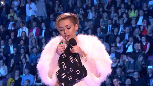 “Miley Cyrus è meravigliosa”. Parola di Will.I.Am