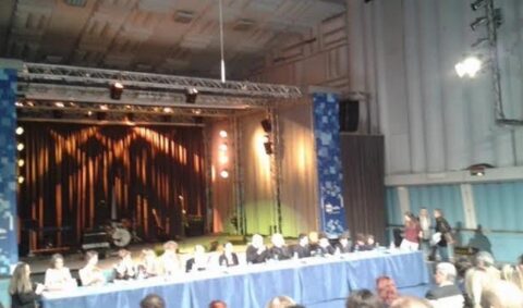 Braccialetti Rossi, la conferenza stampa, il produttore Degli Esposti: “È fiction che guarda al futuro”. Leone: “Gli ascolti non sono priorità”