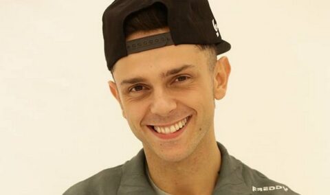 Amici 13, Ghali Foh: “Denny sotto l’ala di 2 o 3 nomi. Che messaggio potrebbe dare un ragazzo di 30 anni che morde e picchia donne?”