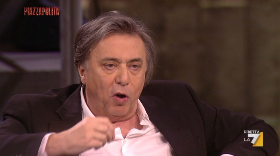 Piazzapulita: Sgarbi contro Berlusconi, Freccero litiga con lo sceneggiatore de La grande bellezza e accusa: “La7 è renziana”