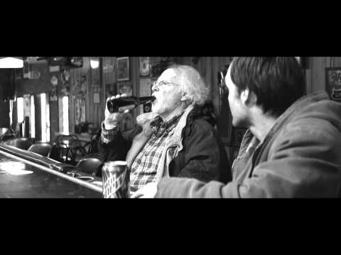 NEBRASKA – Clip – Un sorso di birra
