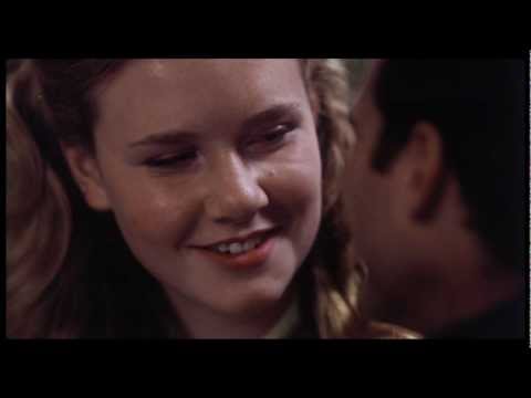 Lo sguardo di satana – Carrie — Trailer ufficiale italiano | HD