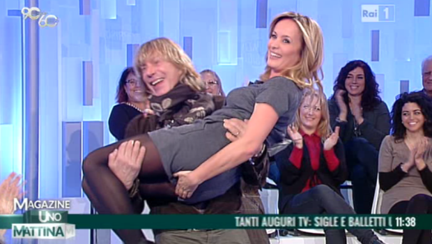 Lorella Landi: ” Io non sono la Carrà, sono una giornalista. La De Filippi fa programmi in cui non è richiesto cantare o ballare”