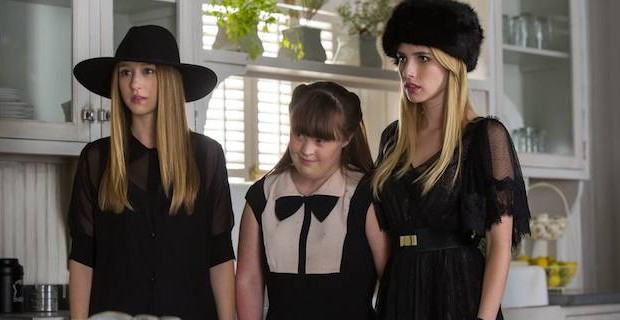 American Horror Story: Coven, su Fox le streghe prendono il potere