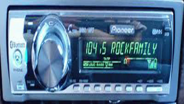 Le canzoni migliori e peggiori da ascoltare in macchina (secondo gli americani)