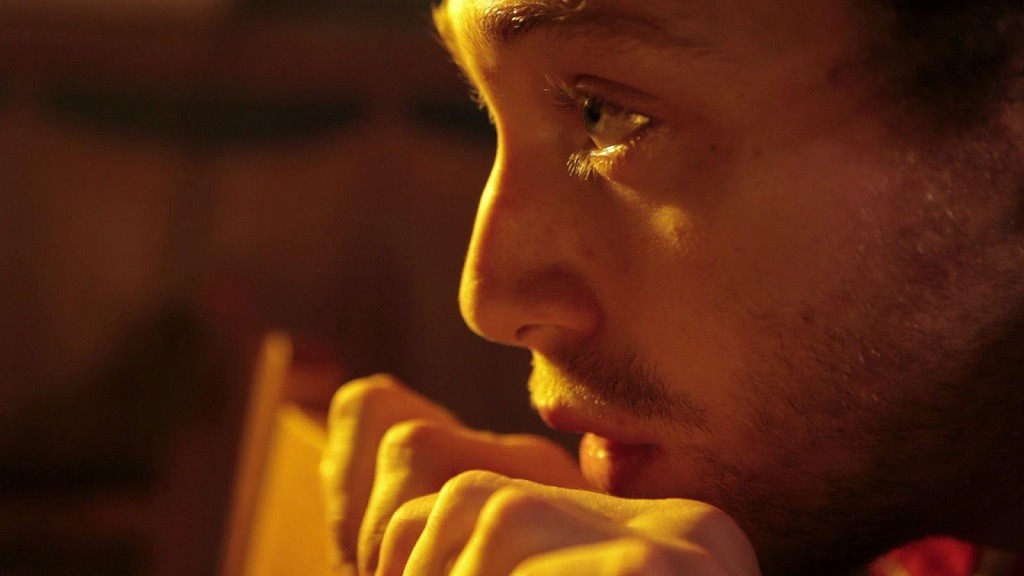 Boy Eating the Bird’s Food: trailer, clip, poster e foto del film di Ektoras Lygizos
