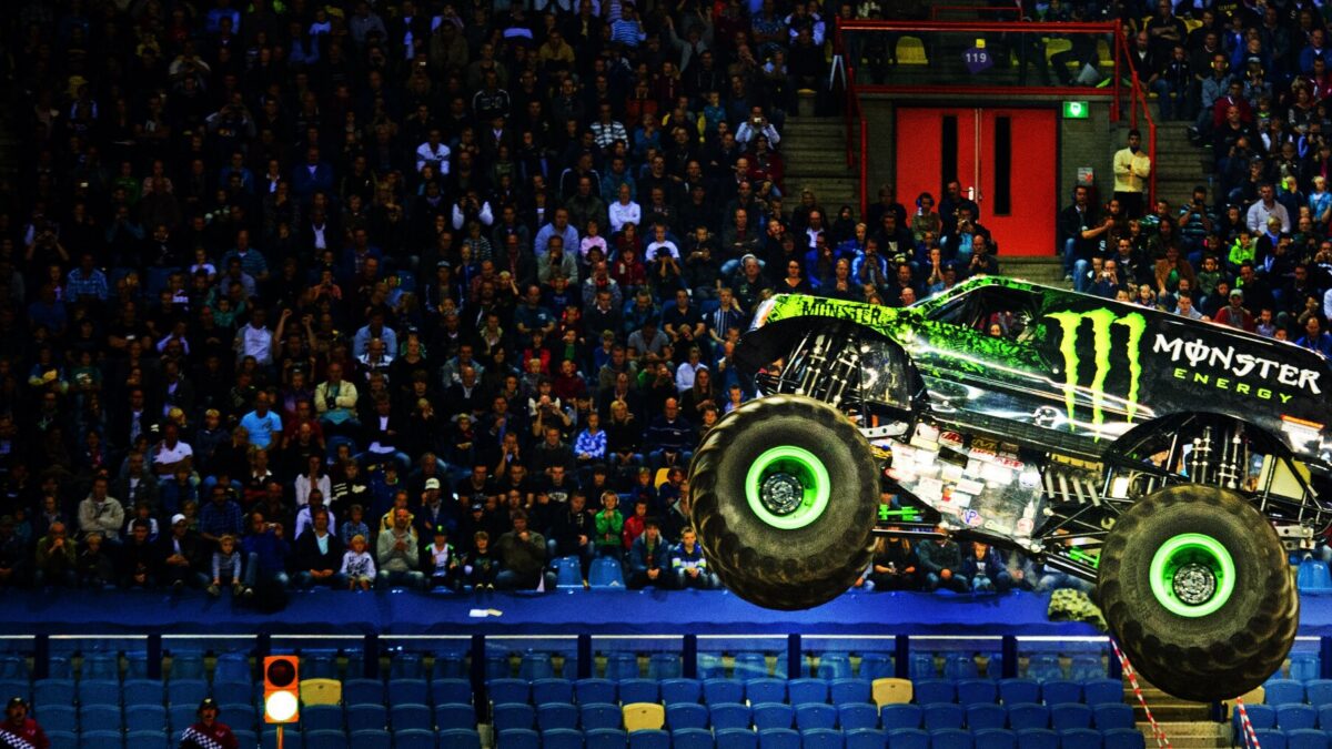 Monster Trucks di Chris Wedge: protagonisti Jane Levy e Lucas Till