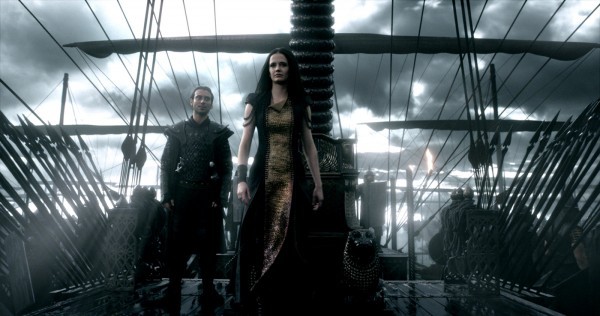 300 – L’Alba di un Impero: 45 foto del film e 7 nuove locandine