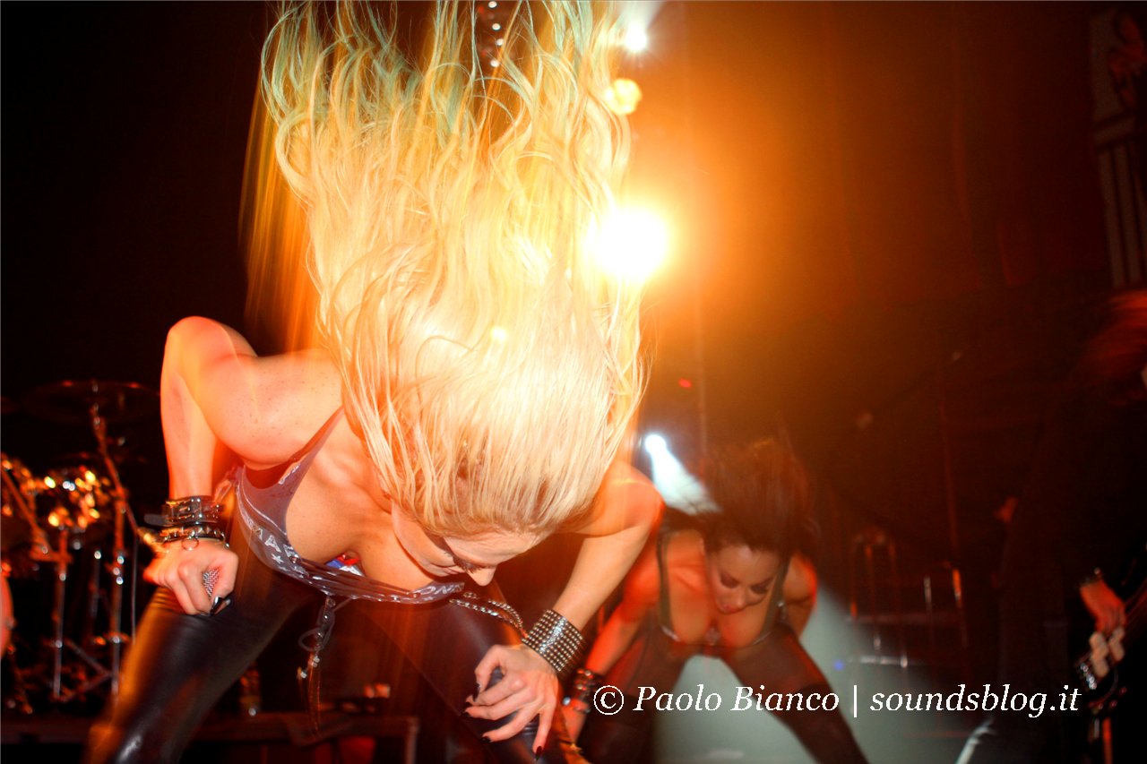 Butcher Babies foto concerto Romagnano Sesia 26 Febbraio 2014