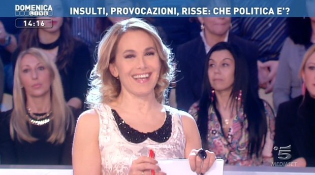 Domenica Live, Barbara D’Urso ha paura delle parole (e fallisce la vendetta contro Rocco Casalino)