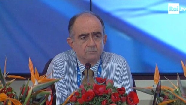 Sanremo 2014, conferenza stampa 21 febbraio, Fazio: “Gara dei giovani sarà centrale stasera”. Scoppia il caso Sinigallia. Cardinale ospite in finale