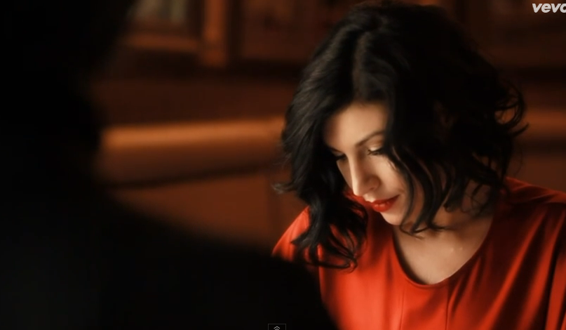 Giusy Ferreri: Ti porto a cena con me: video ufficiale ed esibizione 20 febbraio 2014