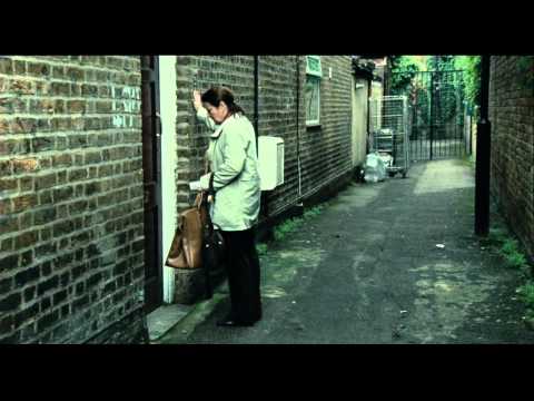 London River Clip 2: Elisabeth arrives in London in search of her daughter after the bombing