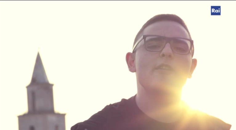 Sanremo 2014, Rocco Hunt – Nu Juorno Buono 20 febbraio 2014 video esibizione
