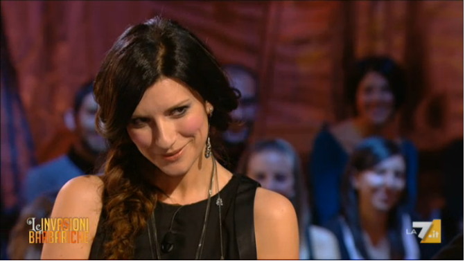 Laura Pausini: “Volevo fare la cantante di piano bar a Faenza”