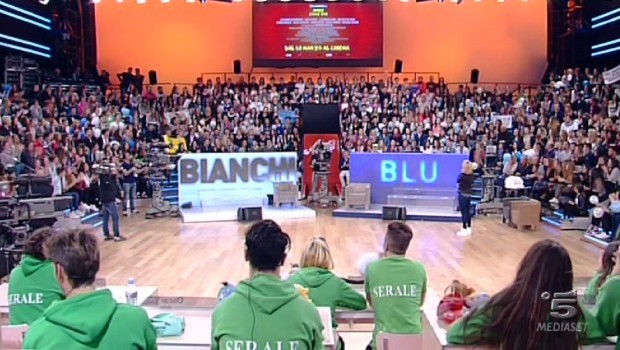 Amici 13, la puntata speciale di sabato 15 marzo su TvBlog: le esibizioni