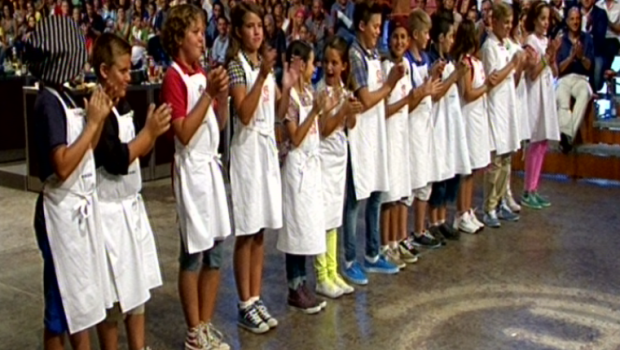 Junior Masterchef, fiaba darwiniana con bambini che pensano al curriculum. Gli unici buoni? Mamma Bastianich e Peter Pan Borghese