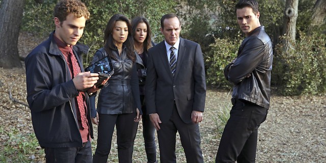 Agents of S.H.I.E.L.D., su Fox la serie tv di Joss Whedon che riesce a trovare un suo spazio anche senza supereroi