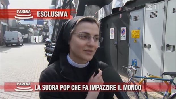 Suor Cristina da The Voice a L’Arena: l’intervista esclusiva di Giletti, che cavalca il fenomeno (e fa come la d’Urso)