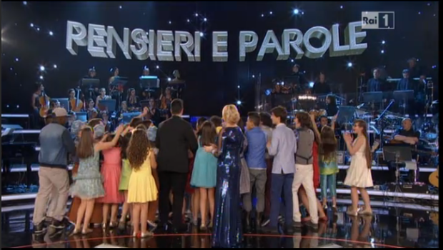 Ti Lascio Una Canzone, quinta puntata 8 Marzo 2014: vincono le gemelle Scarpari, tutte le esibizioni
