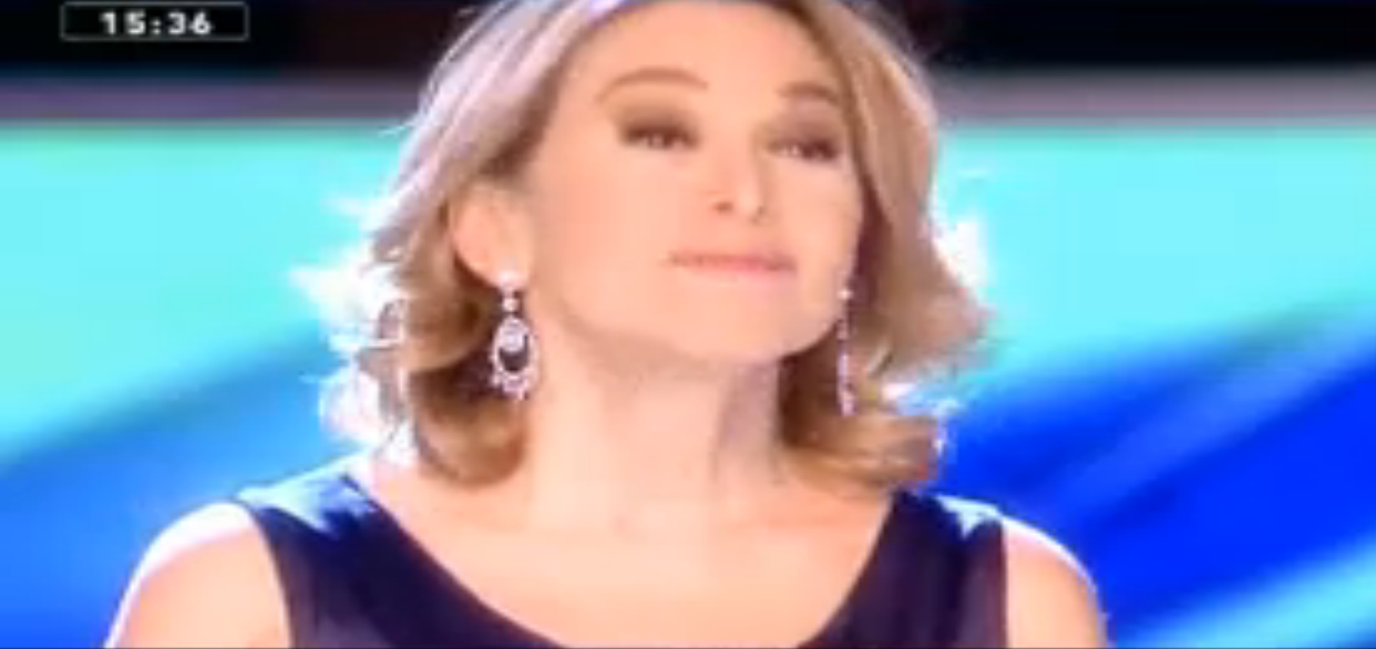 Domenica Live, Barbara d’Urso invita Casaleggio: “Tanto non può cacciarsi da solo, no?”