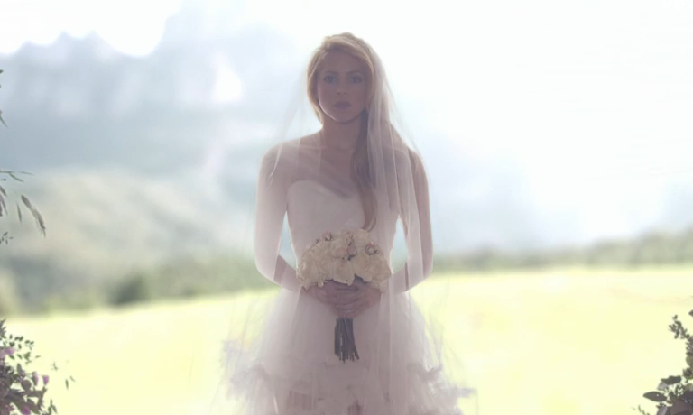 Shakira, Empire: video ufficiale, testo e traduzione