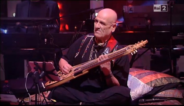 Gli Area in tv con Elio e le Storie Tese a Il Musichione (video)