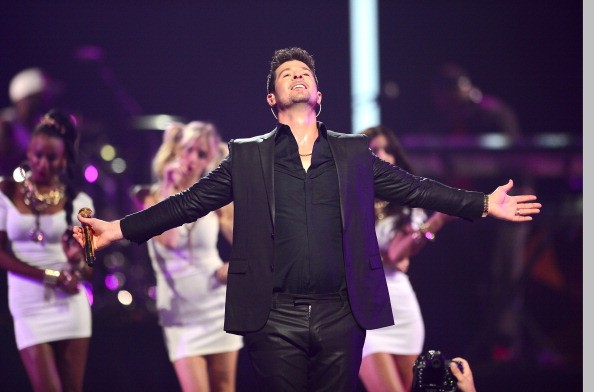 Robin Thicke canterà il dolore della separazione dalla moglie nel nuovo album