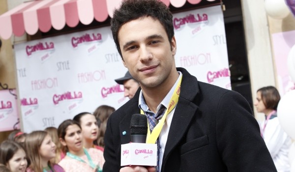 Camilla Store torna con il primo evento aperto al pubblico, sabato 26 aprile su Super! Con Fiore l’inviato Fabrizio Rossi