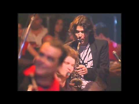 Airton Senna & Eduardo Souto Neto – “Tema da Vitória”
