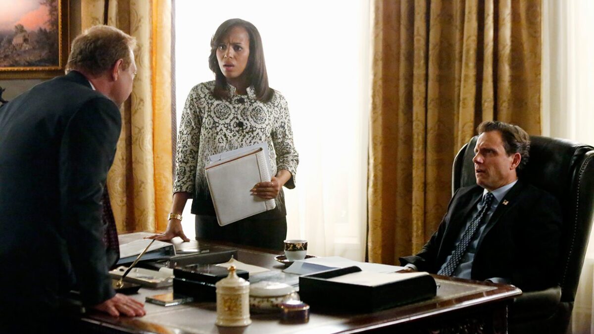 Serie tv, i dieci modi più originali in cui gli autori dei telefilm hanno nascosto (o sfruttato) le gravidanze delle attrici
