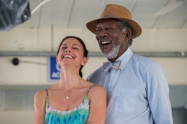 L’incredibile storia di Winter il delfino 2 – prime immagini del sequel con Morgan Freeman