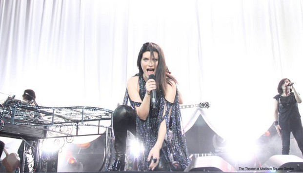 Laura Pausini su Rai 1 a maggio con un woman one show