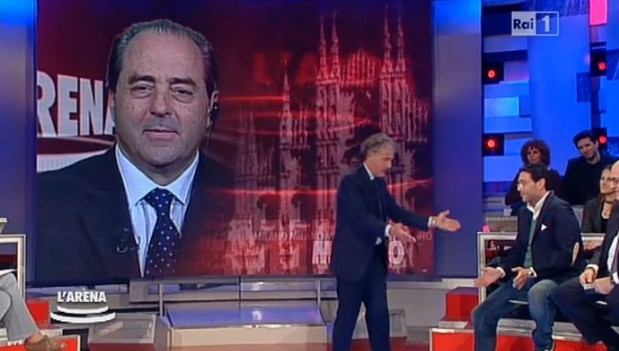 L’Arena, i due papi santi non fanno il miracolo: dalla canonizzazione all’autista Atac finto malato, la nascita del “populismo buono”