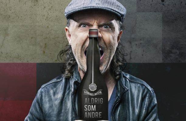 Lars Ulrich testimonial di due alcolici danesi (video)