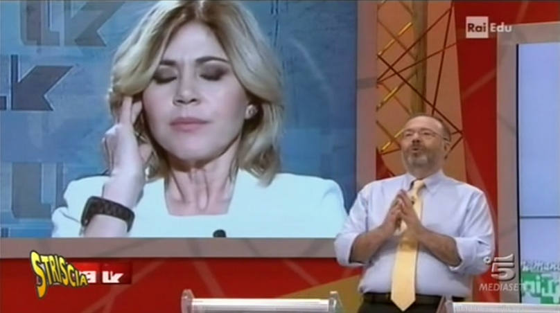 Striscia La Notizia contro TvTalk: “Sono di un’ignoranza colossale!”