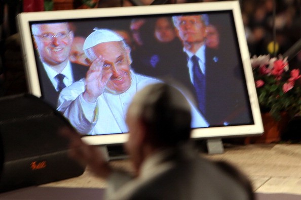 Pasqua 2014, Papa Francesco in Tv: Via Crucis al Colosseo in prima serata