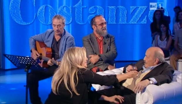 Domenica In omaggia Costanzo, ma si rischia (ingiustamente) l’effetto ‘capezzale’