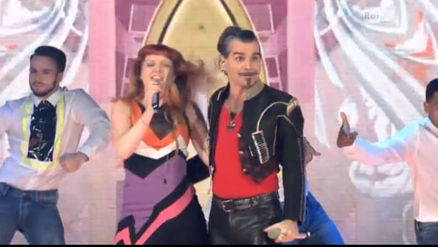 The Voice of Italy, 14 maggio 2014, secondo live: fuori Giulia, Carolina, Andrea e Luna