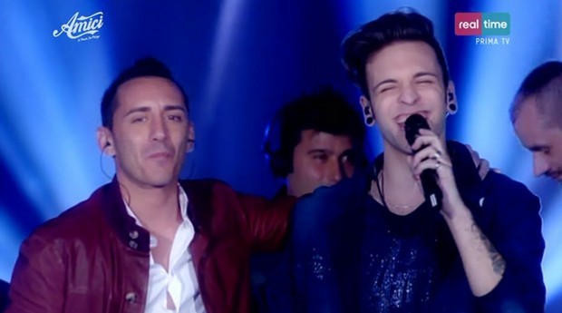 Amici Finale, Dear Jack pompati dai Modà su Facebook. Ma è ribaltone per Debora