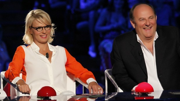 Ospiti tv di sabato 17 maggio 2014: Alessandra Amoroso a Verissimo, Gerry Scotti ad Amici