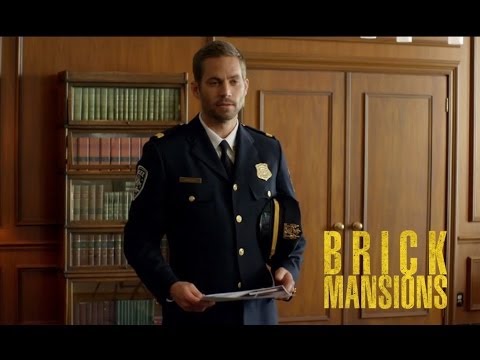 Brick Mansions –  Scena in italiano “Un detenuto come spalla”