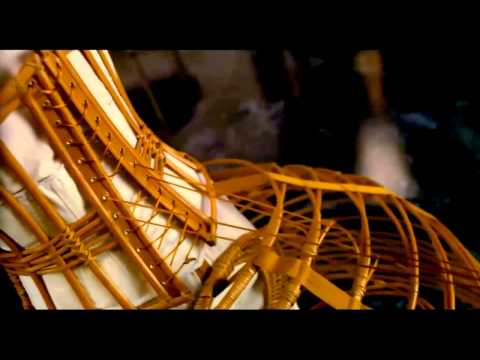 Biancaneve (Mirror Mirror) 2012: trailer italiano (Julia Roberts e Lily Collins)