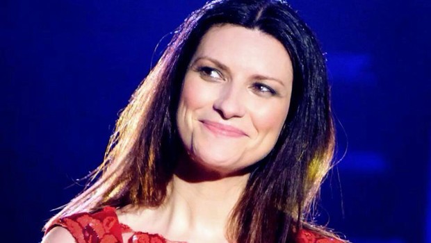 Laura Pausini: “Canterò in cinese” e pensa a una raccolta rock per Papa Francesco