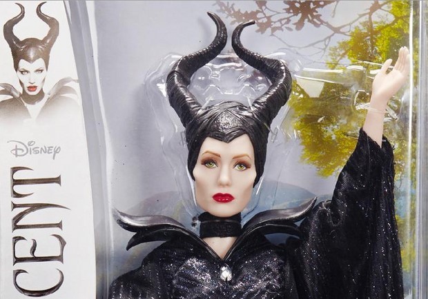 Maleficent: bambole, gadget e t-shirt ufficiali del live-action Disney
